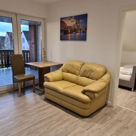 Ferienwohnung Mit Jacuzzi Naehe Flughafen Koeln Bonn โทรสดอร์ฟ ภายนอก รูปภาพ